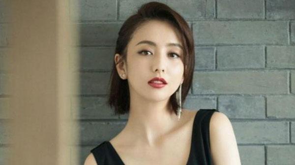 Tiểu Sử Đồng Lệ Á: Nhan Sắc Kiều Diễm, Tình Duyên Trắc Trở