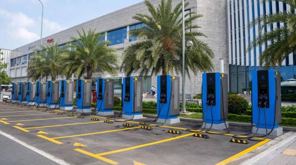 Trạm sạc xe điện của V-Green: Đổi mới hạ tầng giao thông xanh