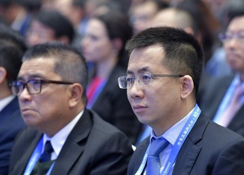 Trung Quốc hàng loạt các lãnh đạo công nghệ lui vào hậu trường
