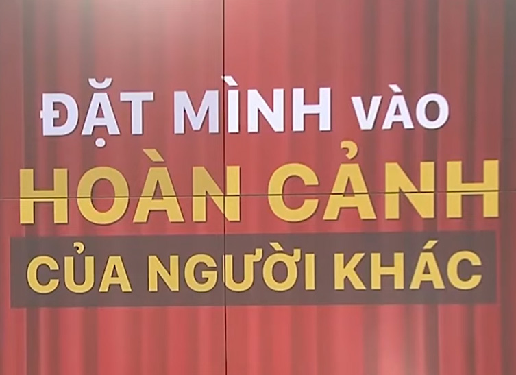 Đặt mình vào hoàn cảnh của người khác