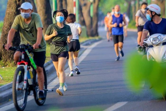 Hà Nội truy vết người tập thể dục ở Hồ Tây liên quan đến ca nhiễm COVID-19