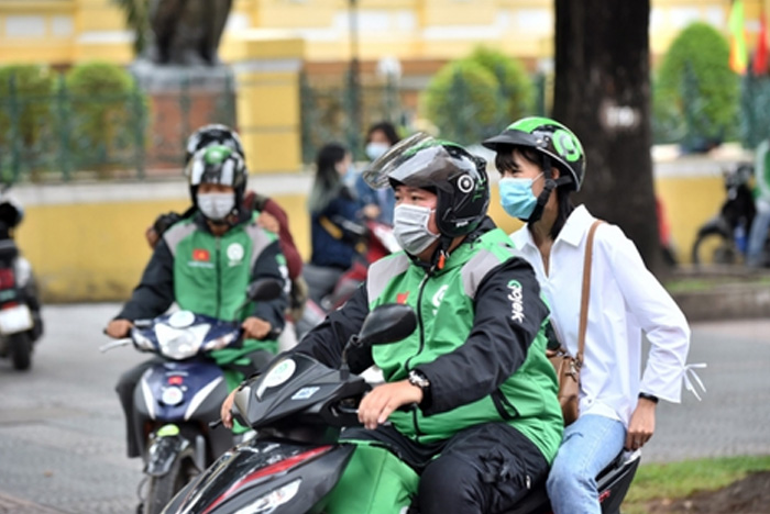 TP Hồ Chí Minh nhiều hình thức vận chuyển công cộng hoạt động trở lại