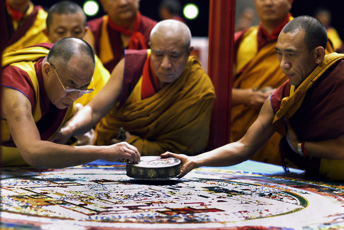 Mandala(Mạn đà la) là gì? Khám phá biểu tượng màu sắc của Mandala