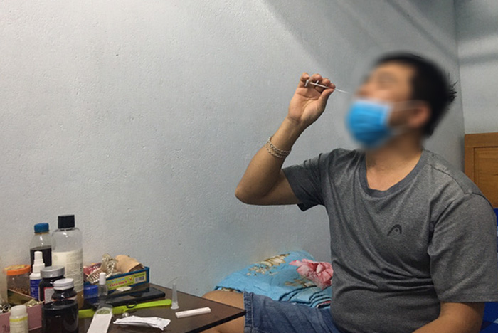 Lạm dụng kit test nhanh COVID-19: Lợi bất cập hại