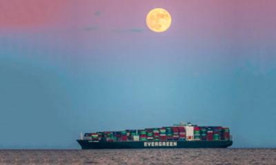 Siêu mặt trăng - giải cứu siêu tàu Ever Given thoát khỏi kênh đào Suez