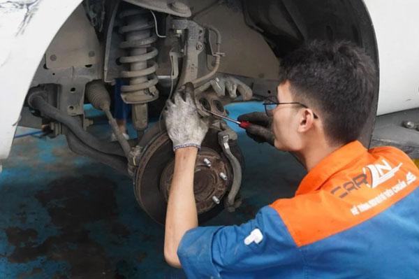 3 nguyên nhân ô tô bị mất phanh bạn nên biết