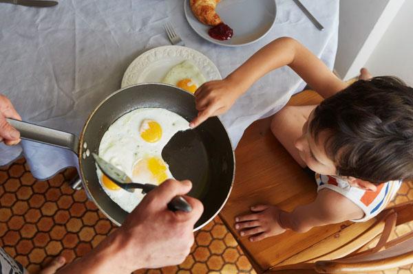 4 lưu ý khi ăn trứng gà bạn cần biết