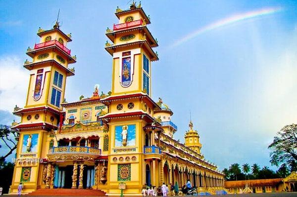 Đạo Cao Đài là gì? Nguồn gốc và lịch sử ra đời của đạo Cao Đài