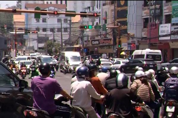 Đạt Lạt nóng bức, nguyên nhân không chỉ do thời tiết