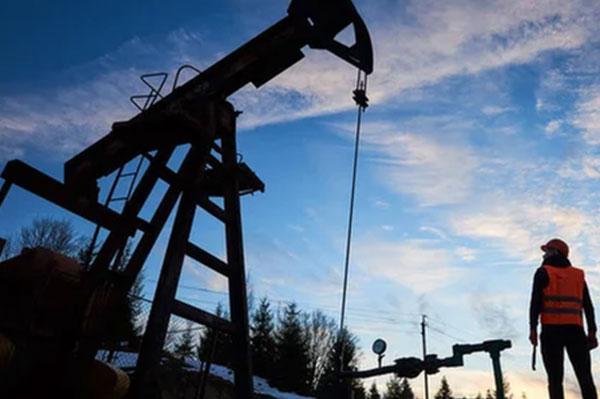 Giá dầu trước sức ép tăng giá mới