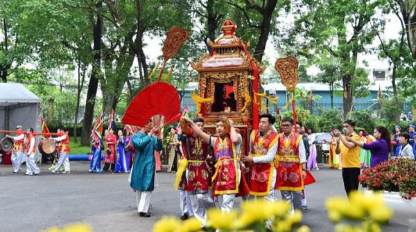 Hội Đền Chèm: Dấu ấn văn hoá của miền đất cổ