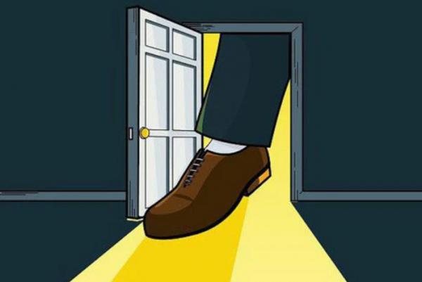 Kẹt chân trong cửa - Nghệ thuật thuyết phục khách hàng đắt giá nhất