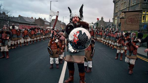 Lễ hội Up-Helly Aa: Huyền thoại người Viking giữa lòng Scotland