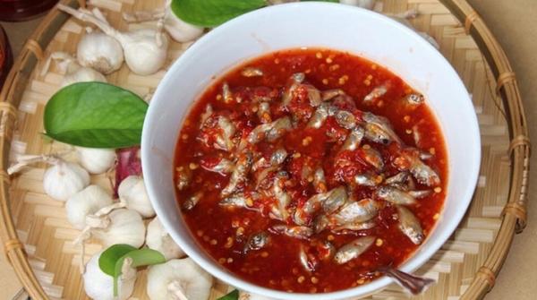 Mắm cá rò: Tinh hoa ẩm thực của vùng đất cố đô