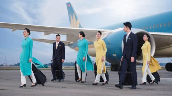 Nên làm tiếp viên hàng không? Khám phá lợi ich & khó khăn
