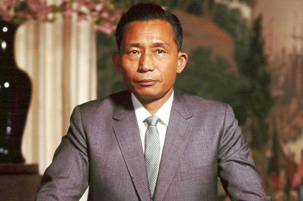 Park Chung-hee là ai? Cuộc đời vị tổng thống đã giúp Hàn Quốc hóa rồng
