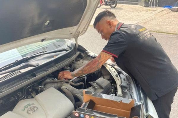 Thay bình ắc quy ô tô tận nơi 24/7 khu vực thành Phố Hồ Chí Minh