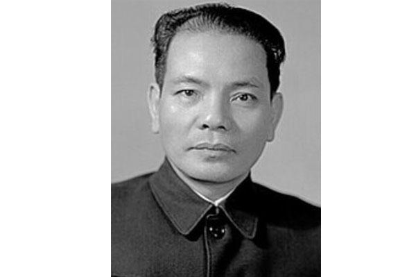Tiểu sử gia đình và sự nghiệp của chính khách Nguyễn Xiển