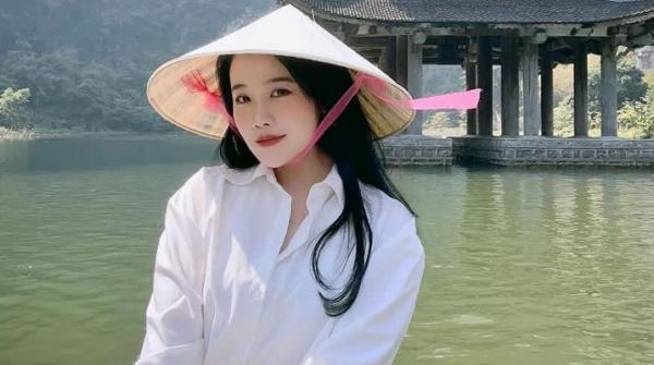 Tiểu sử Hoàng Anh Ốc: Tình cũ xinh đẹp của Đoàn Văn Hậu