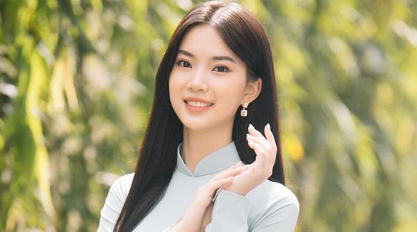 Tiểu sử Hoàng Hương Giang: Gương mặt khả ái, tài năng