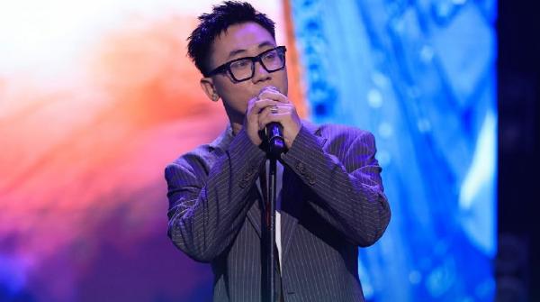 Tiểu sử Huỳnh Công Hiếu: Nam Rapper khiến dàn HLV bật khóc