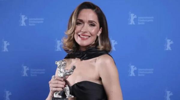 Tiểu sử Rose Byrne: Chủ nhân giải gấu bạc LHP Berlin 2025