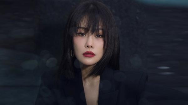 Tiểu sử Tia Ray: Tiếng hát Trung Hoa vươn ra Thế Giới