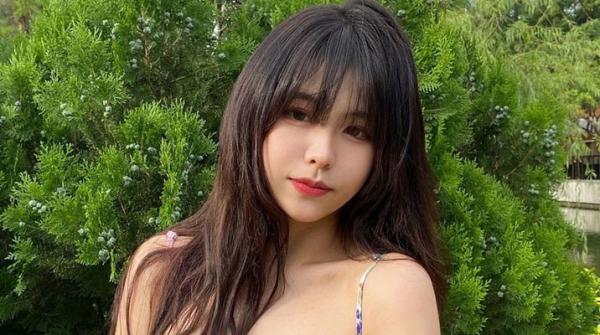 Tiểu sử Trương Hiểu Kỳ: Tin đồn hẹn hò với vua hài Tinh gia