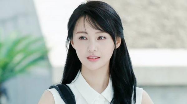 Tiểu sử Trương Miểu Di: Nữ thần thanh xuân tỏa sáng Cbiz