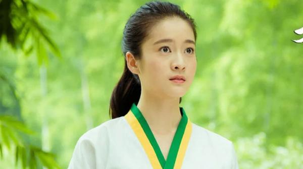 Tiểu sử Trương Tuyết Nghênh: Tiểu hoa đán tài năng của Cbiz