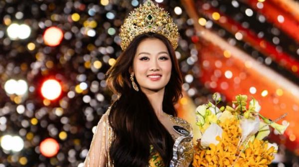 Tiểu sử Võ Lê Quế Anh: Nàng hậu đến từ Quảng Nam đa tài