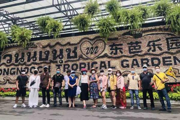 Tour đi nước ngoài đông khách trở lại