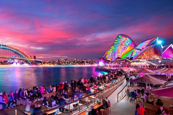 Vivid Sydney lễ hội của ánh sáng rực cháy có gì thu hút?