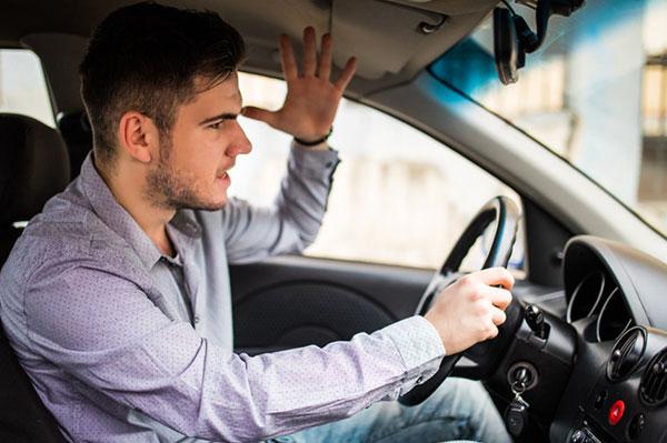 Xe ô tô tăng tốc chậm: Nguyên nhân do đâu?