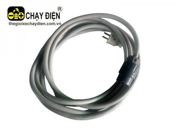 DÂY SẠC XE ĐIỆN DU LỊCH HITACHI CHUÔI CÁI