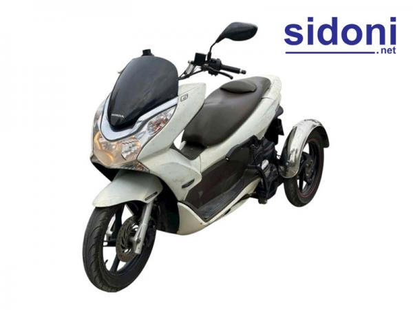 Xe máy 3 bánh Honda PCX