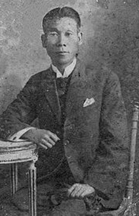 Phạm Duy Tốn là một trong những nhà văn tiên phong của nền văn học nước nhà