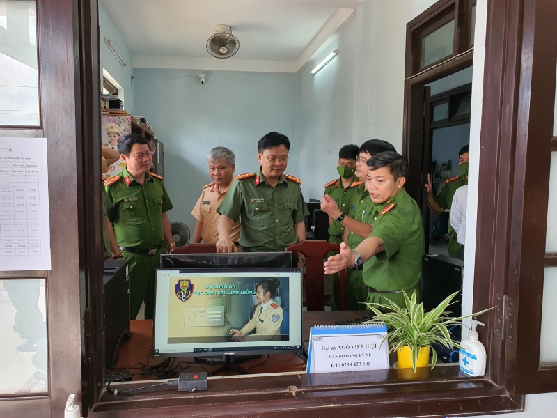 Tỉnh Thừa Thiên Huế có thủ tục đăng ký xe máy và xe ô tô bao gồm hồ sơ và các giấy tờ có liên quan