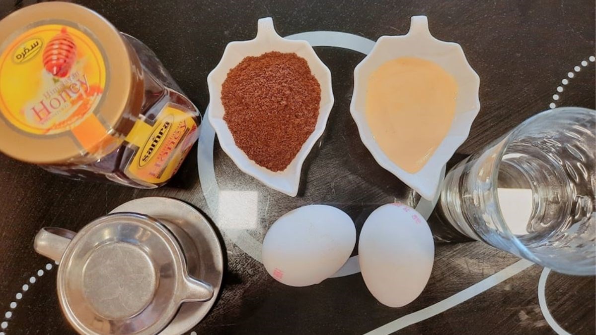 Nguyên liệu để pha cà phê trứng cũng rất đơn giản và dễ tìm