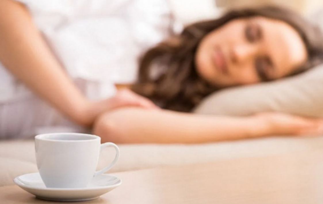 6 giờ trước khi đi ngủ bạn không nên uống cà phê
