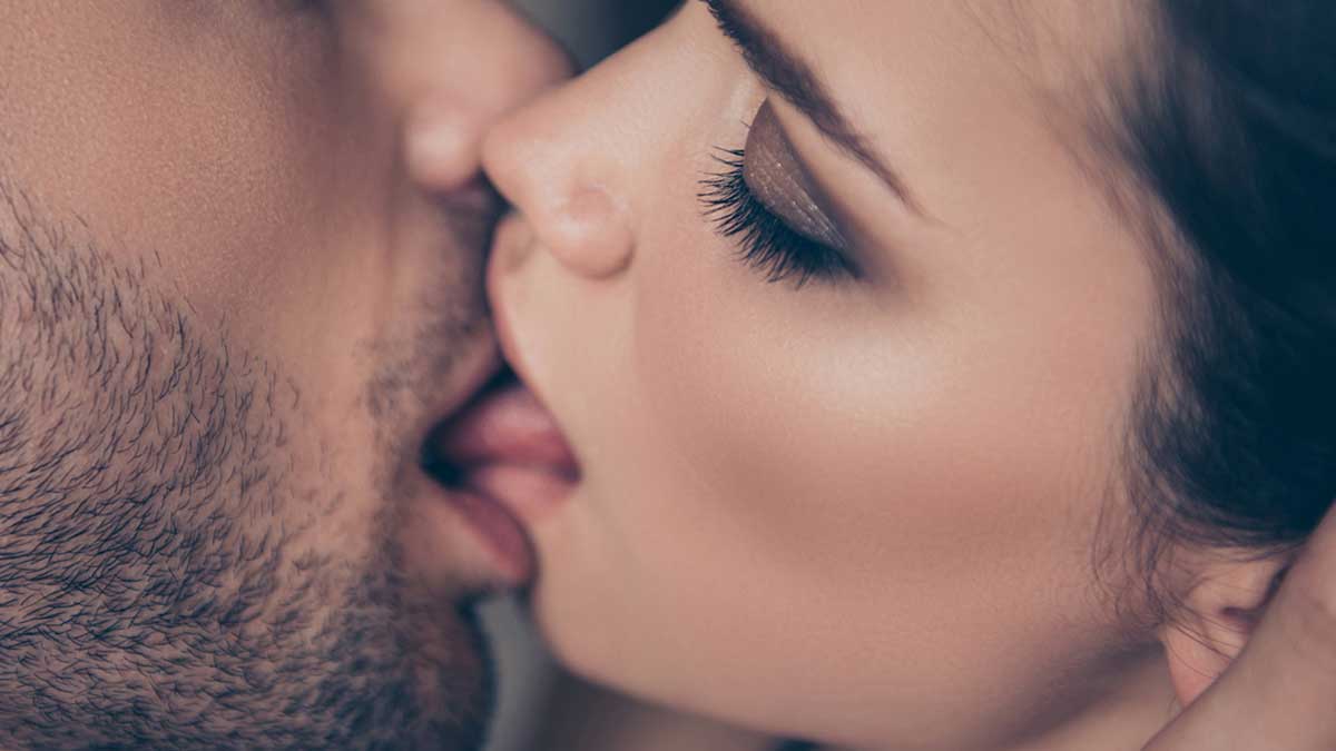 Khi nhắc đến hôn, chắc chắn không thể thiếu nụ hôn kiểu Pháp