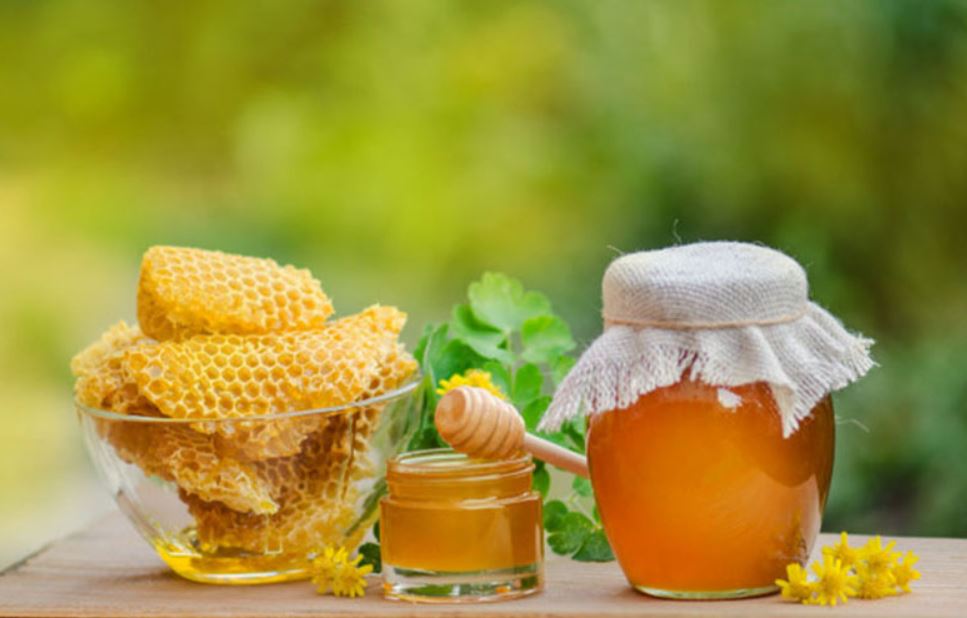 Mật ong chứa rất nhiều giá trị dinh dưỡng tốt cho sức khỏe của mỗi người