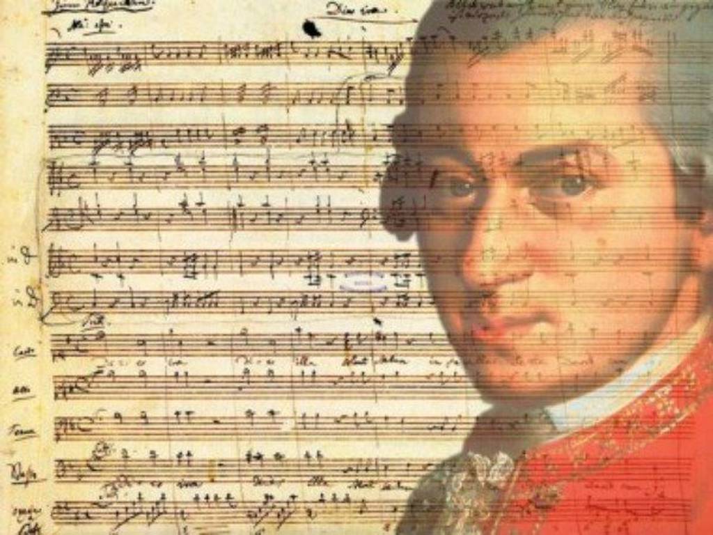 Mozart đã để lại cho nền âm nhạc một kho tàng đồ sộ với hơn 600 tác phẩm