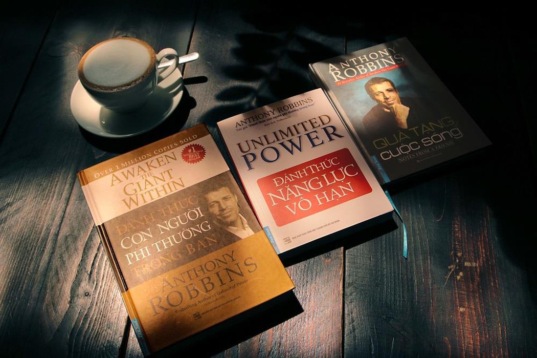 Tony Robbins là cha đẻ của những cuốn sách nổi tiếng