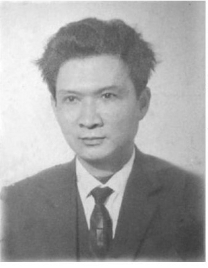 Hình ảnh nhà thơ Chế Lan Viên(Phan Ngọc Hoan)