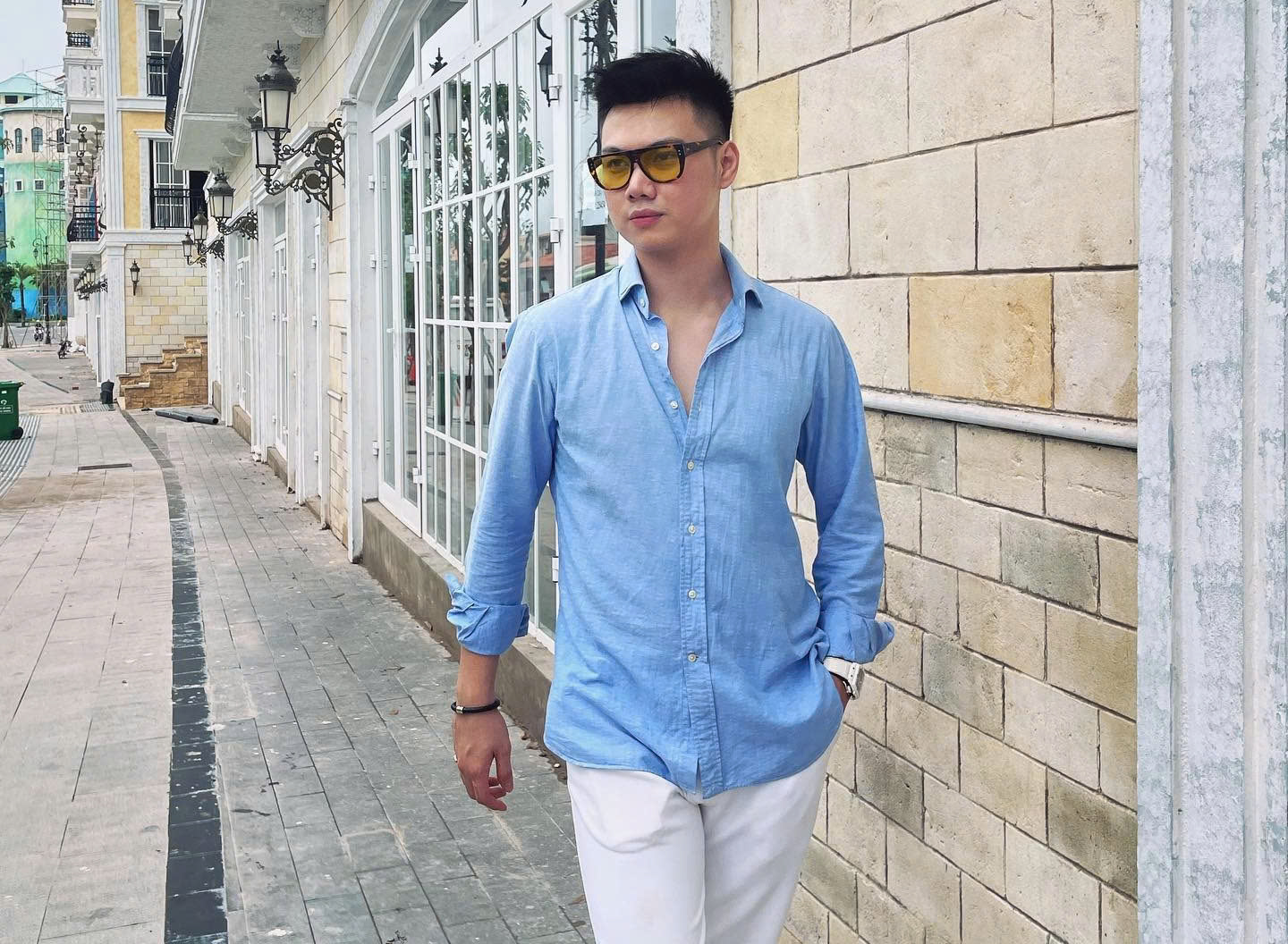 Tiểu sử Nam Vlog gắn liền với slogan nổi tiếng “Quá dễ với Nam”