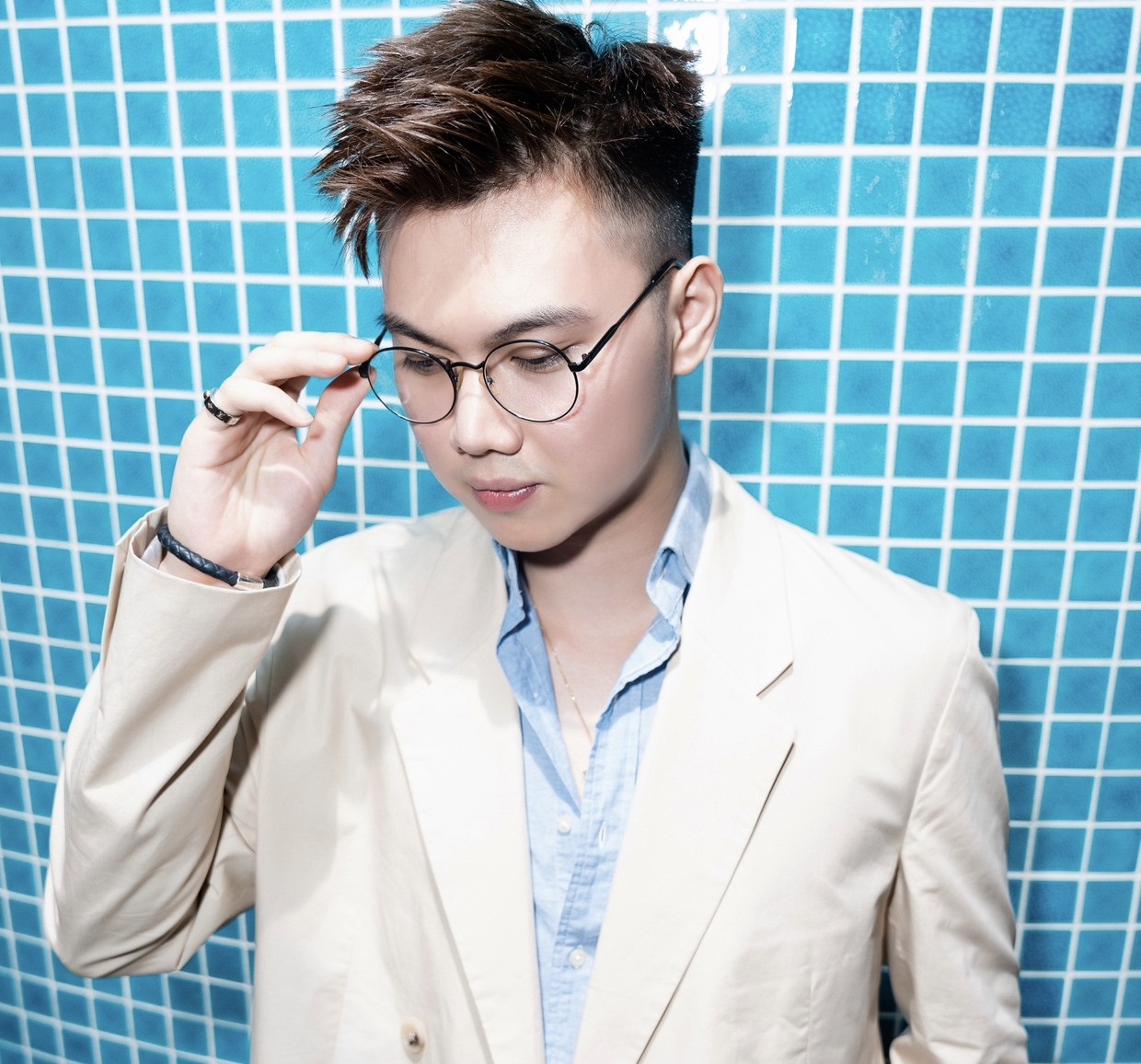 Tiểu sử Nam Vlog sinh năm 1996 tại TpHCM & xuất thân trong gia đình giàu có