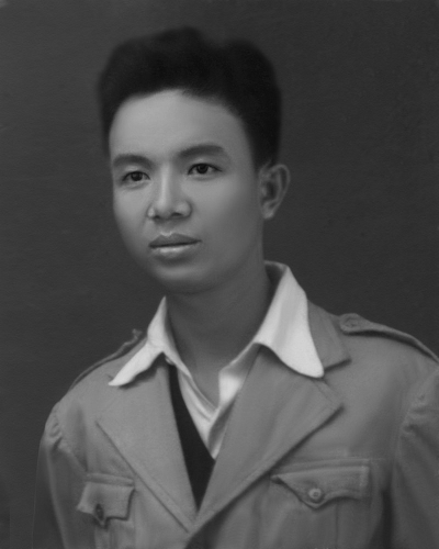 Tháng 04/1947, ông được điều vào Quân đội nhân dân Việt Nam làm Phái viên Chính trị Khu 10