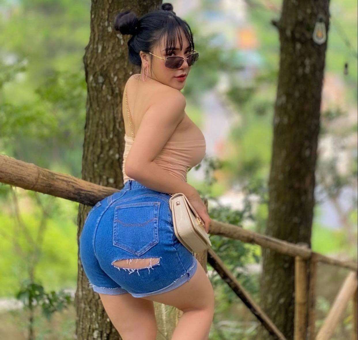 Tiểu sử gymer Nguyễn Thùy Minh gây ấn tượng với vóc dáng hoàn hảo & phong thái cuốn hút Tiểu sử gymer Nguyễn Thùy Minh gây ấn tượng với vóc dáng hoàn hảo & phong thái cuốn hút