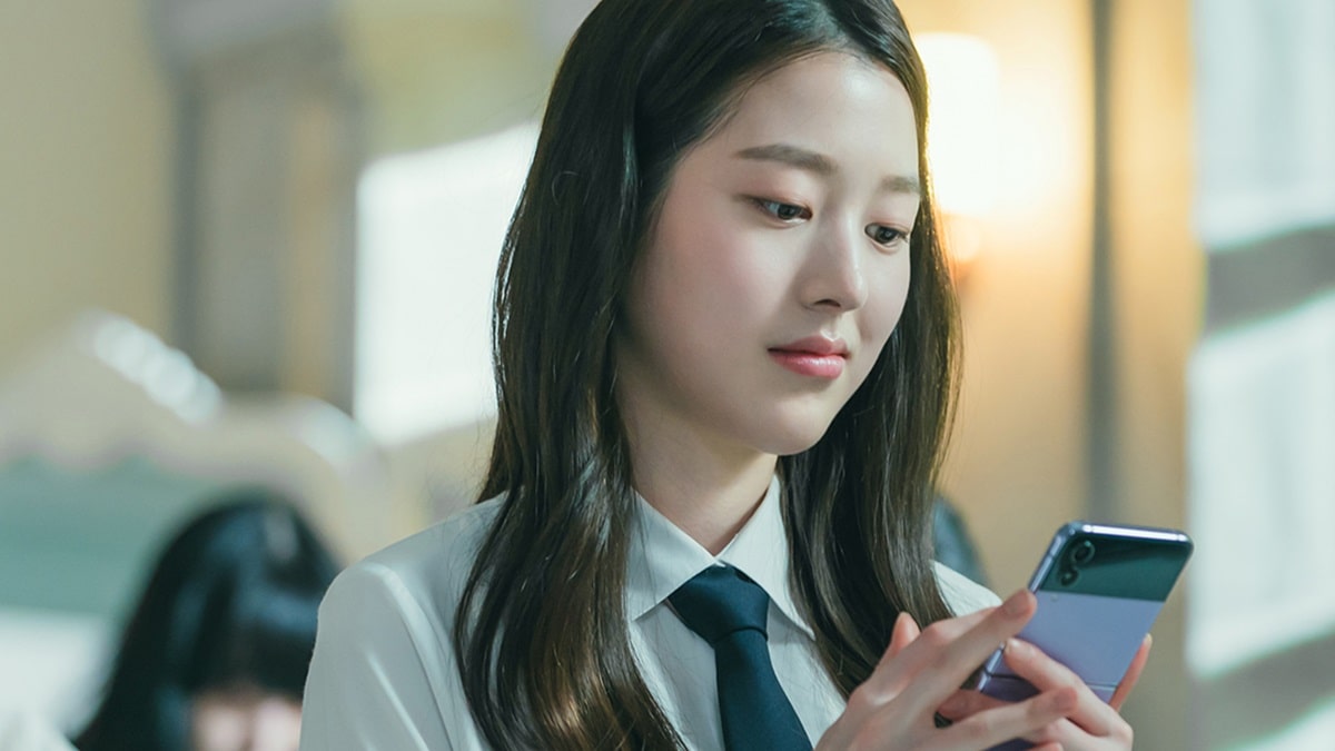 Tiểu sử Jang Da Ah gây sốt với thần thái lạnh lùng trong “Pyramid Game”